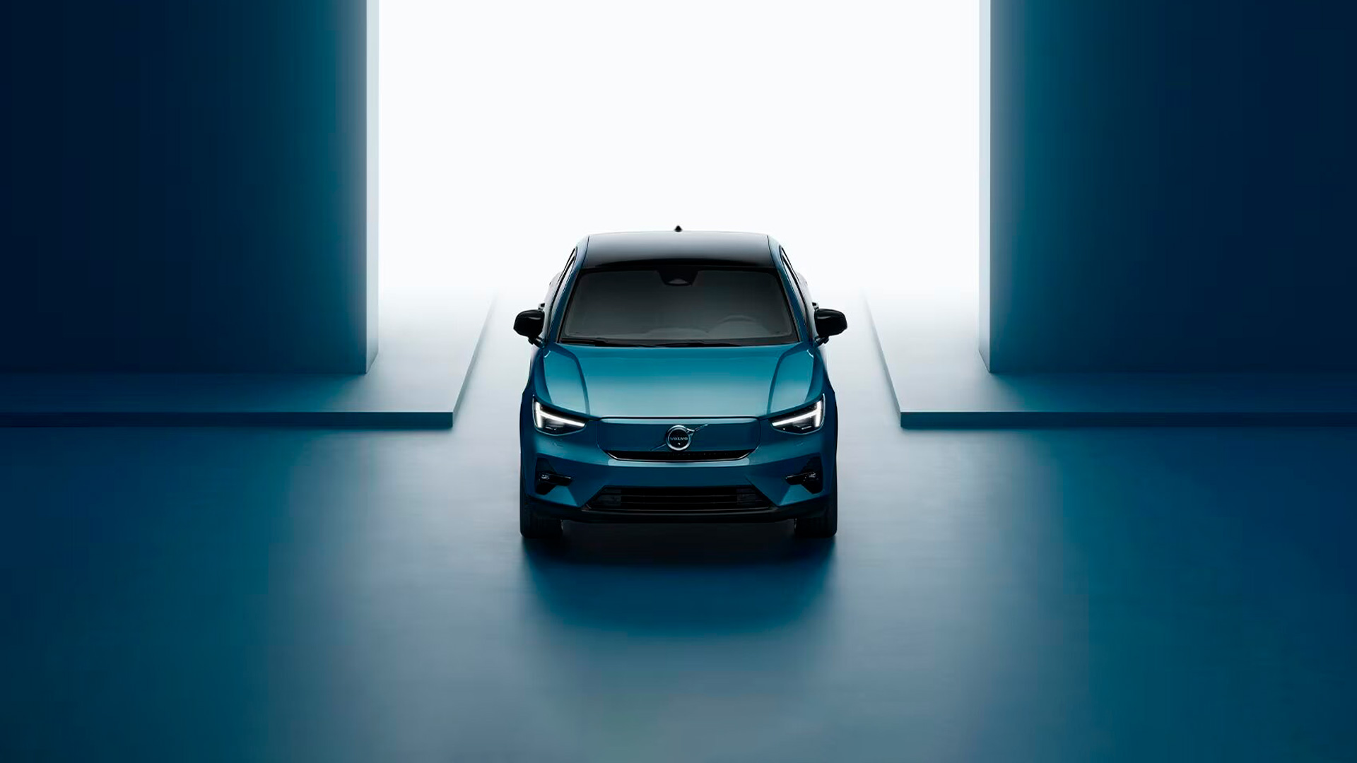 Электромобиль Volvo C40 Recharge